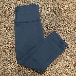 Lululemon High-Rise Crop Leggings (blue)